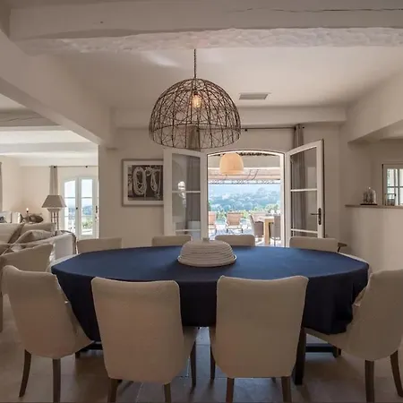 Eau Blanche Golf De St Tropez Вилла