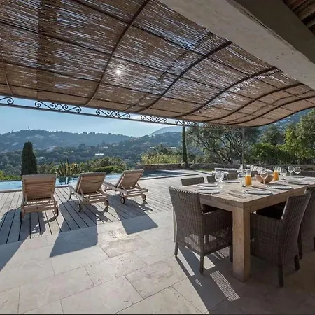 Eau Blanche Golf De St Tropez Вилла *